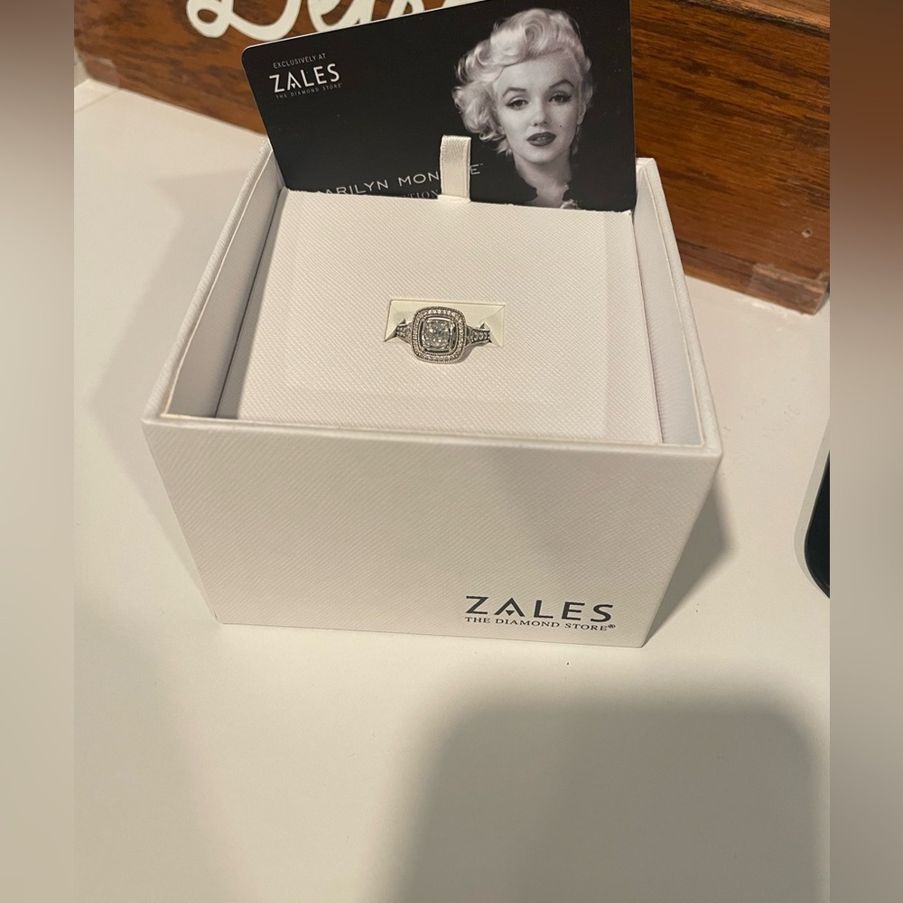Marilyn Monroe Zales Collection 3/4 CT ring.